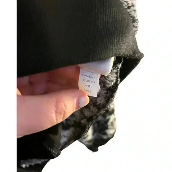 Athleta Glacier Black Tugga Sherpa‎ Jacquard Hoodie - Picture 14 of 14